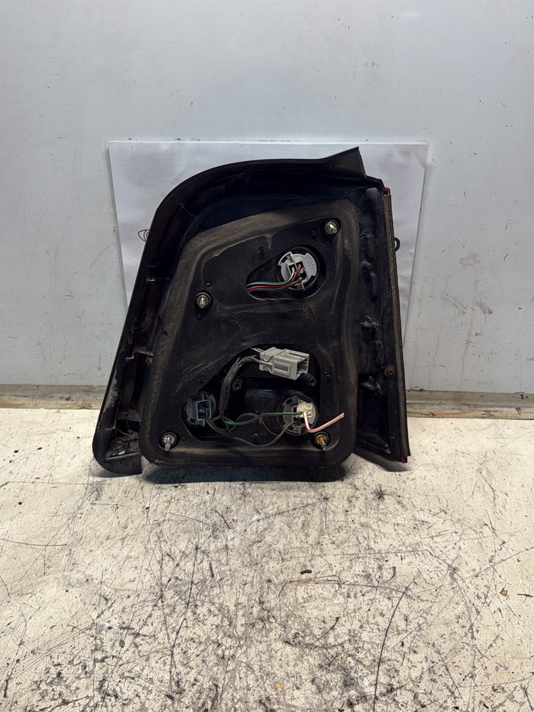 1995-1998 Honda Odyssey - Left Taillight PN: 043-1239