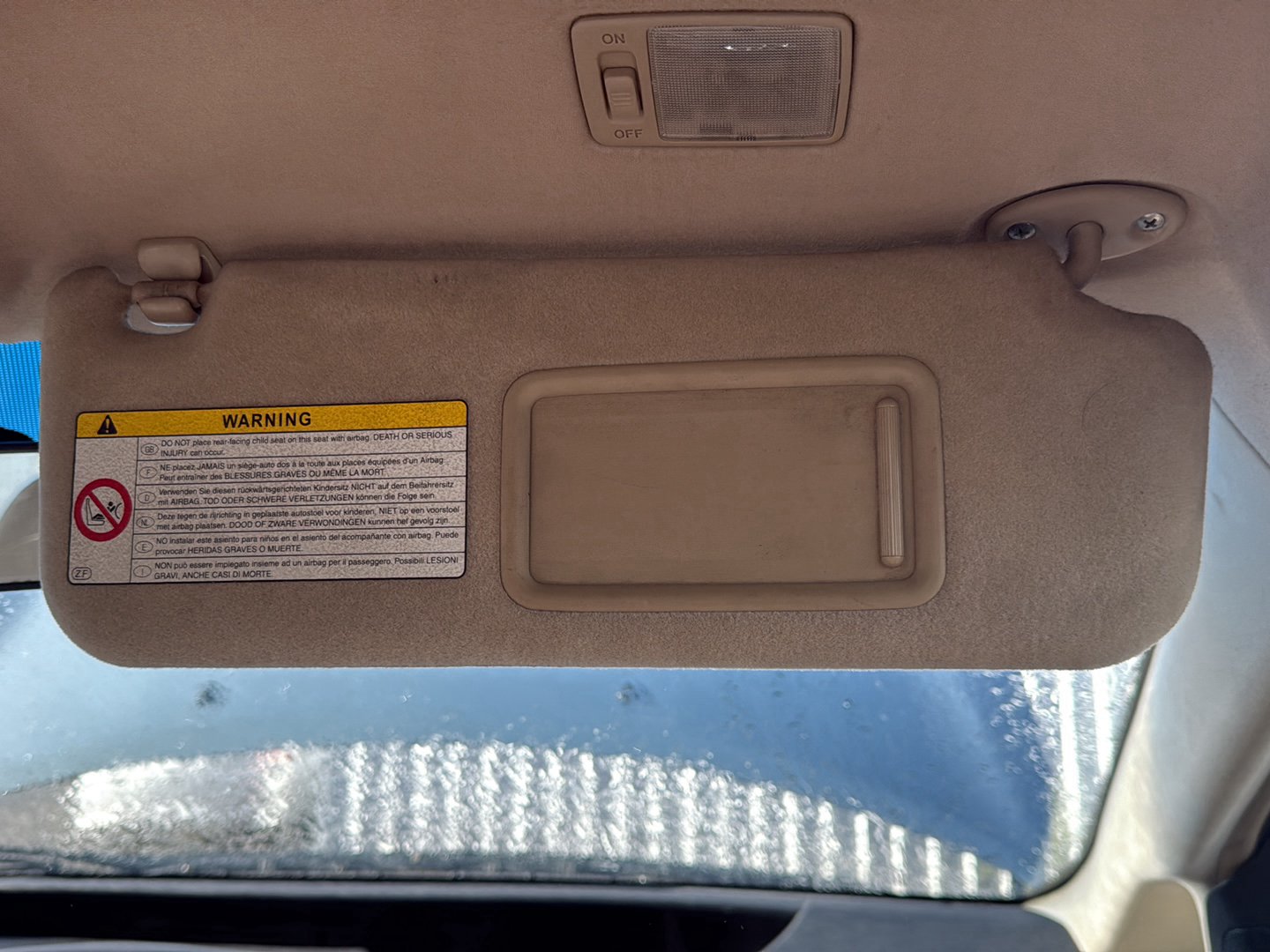 2004-2009 Toyota Prius- Right Sun Visor PN: