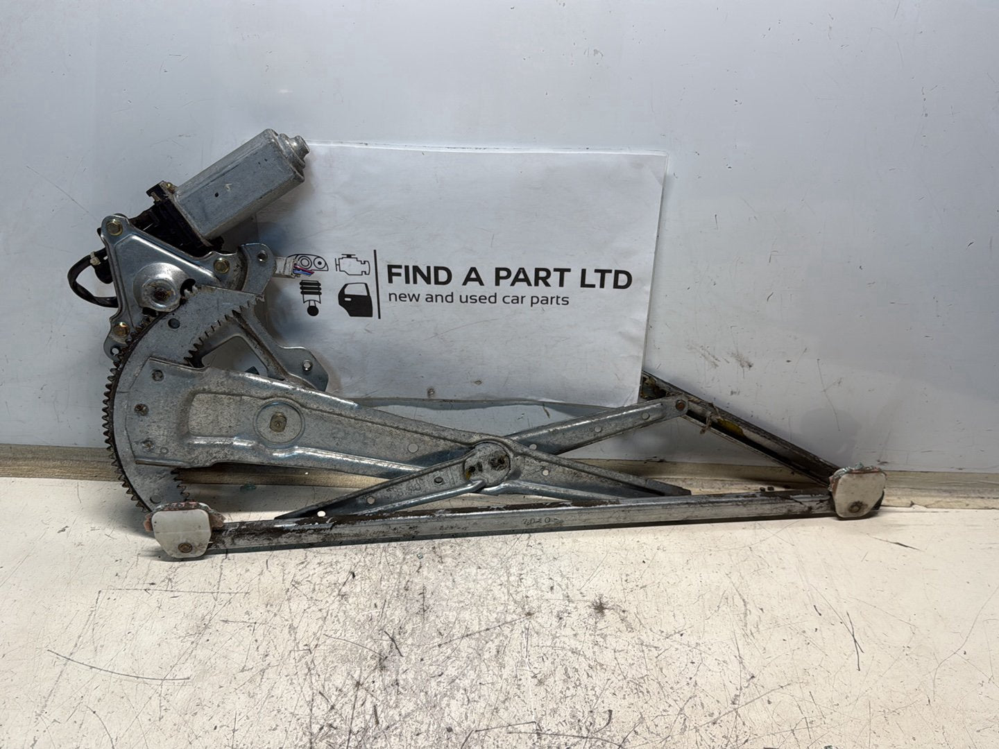 1995-1998 Honda Odyssey- Left Front Window Regulator/Motor PN:
