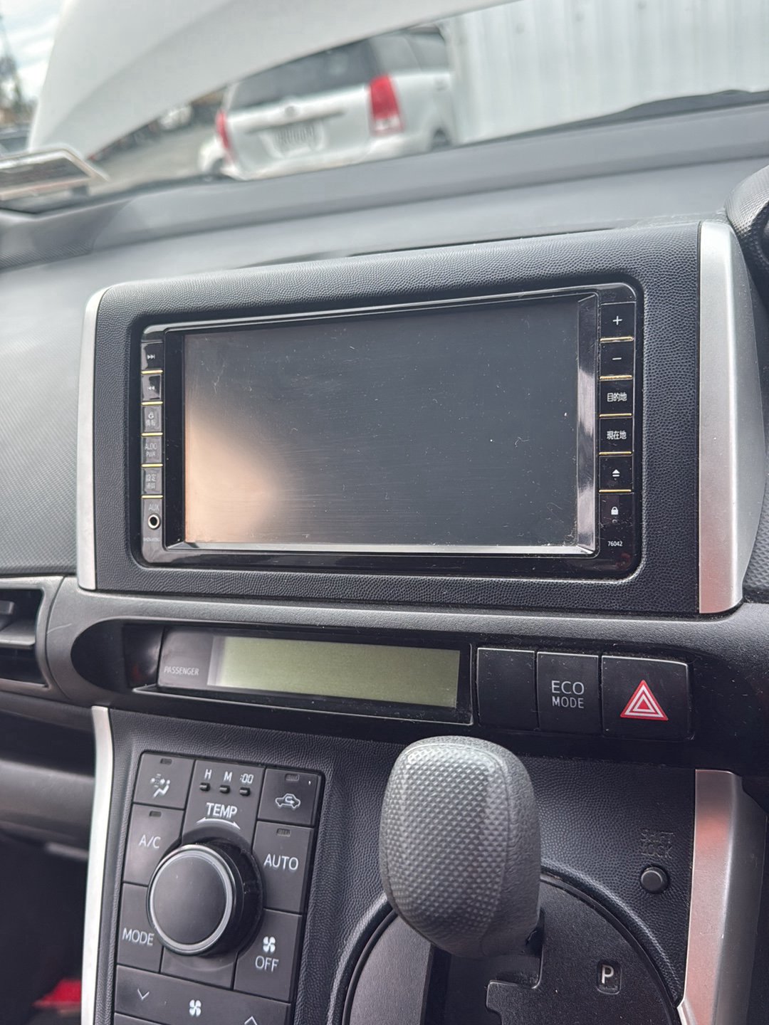 2009-2017 Toyota Wish ZGE20 - Dash Display Unit PN: