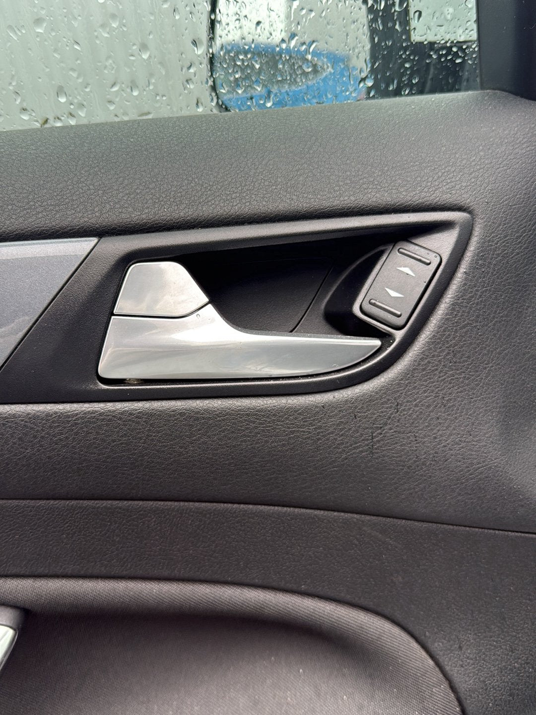 2007-2014 Ford Mondeo MK4 - Left Front Door Interior Handle PN: