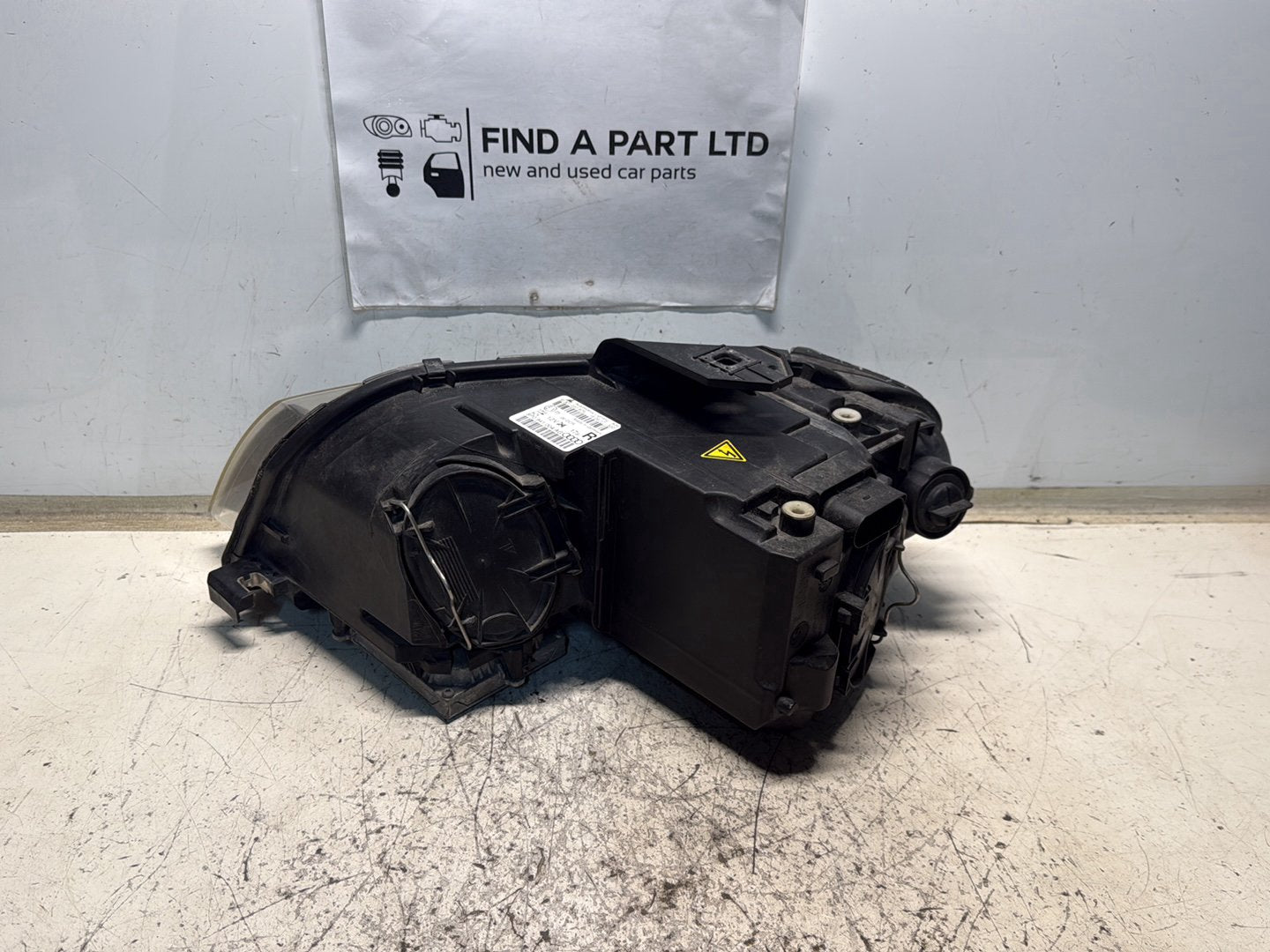 2004-2008 Audi A3- Right Headlight PN: 0301 231 676