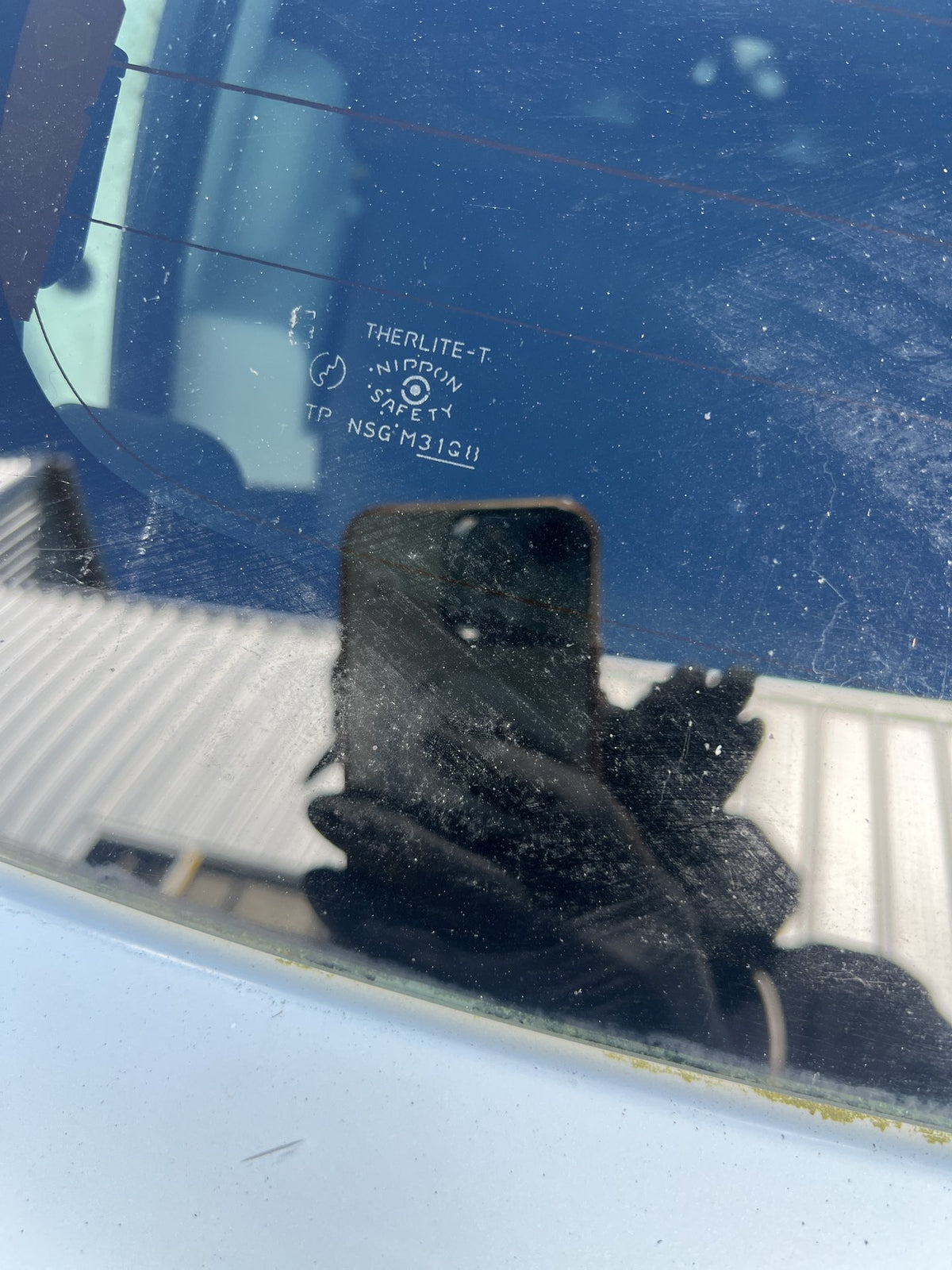 2006 Suzuki Swift ZC31S - Tailgate Glass PN:
