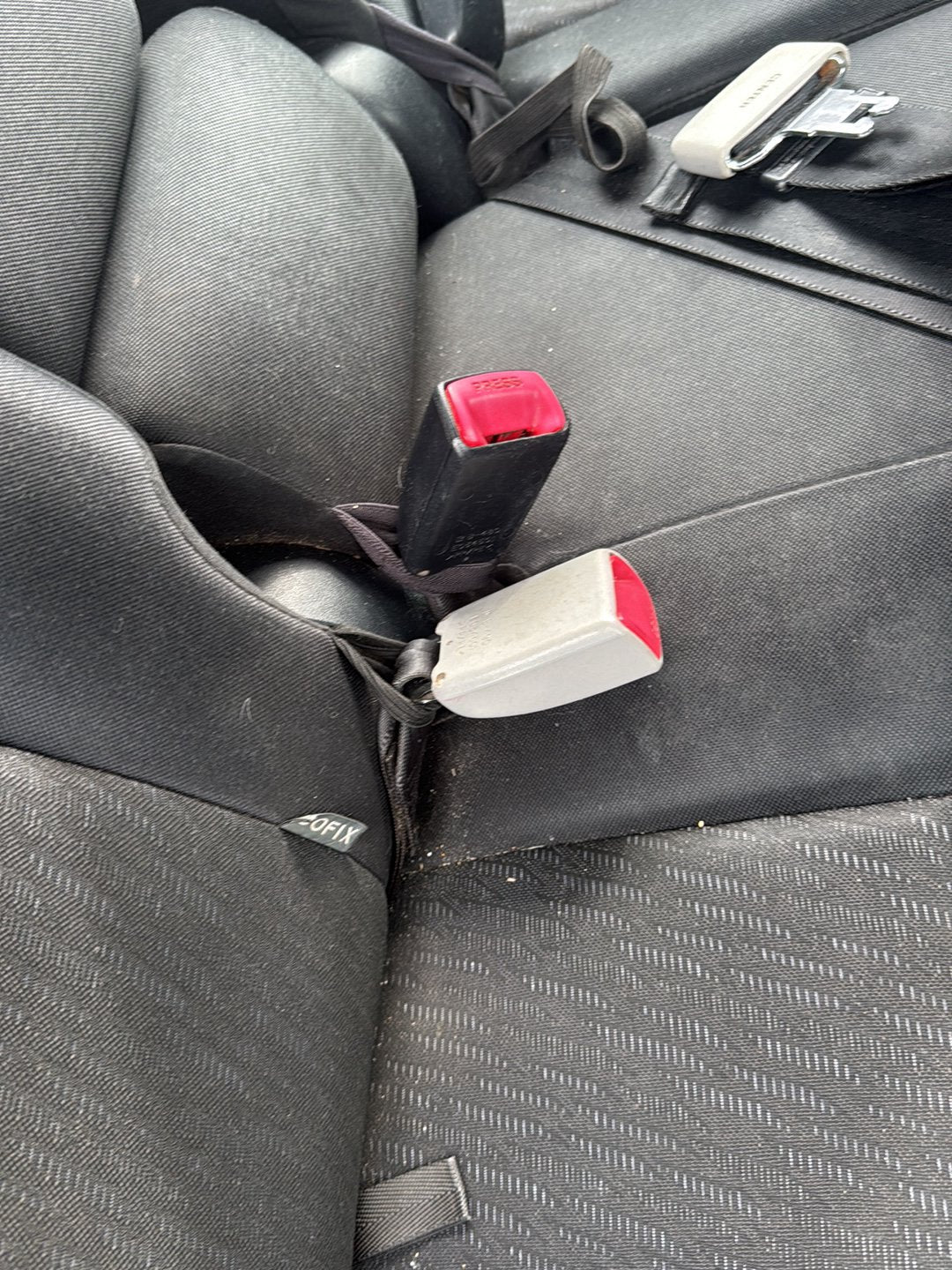 2009-2017 Toyota Wish ZGE20 - Centre Seat Belt Stalk PN: