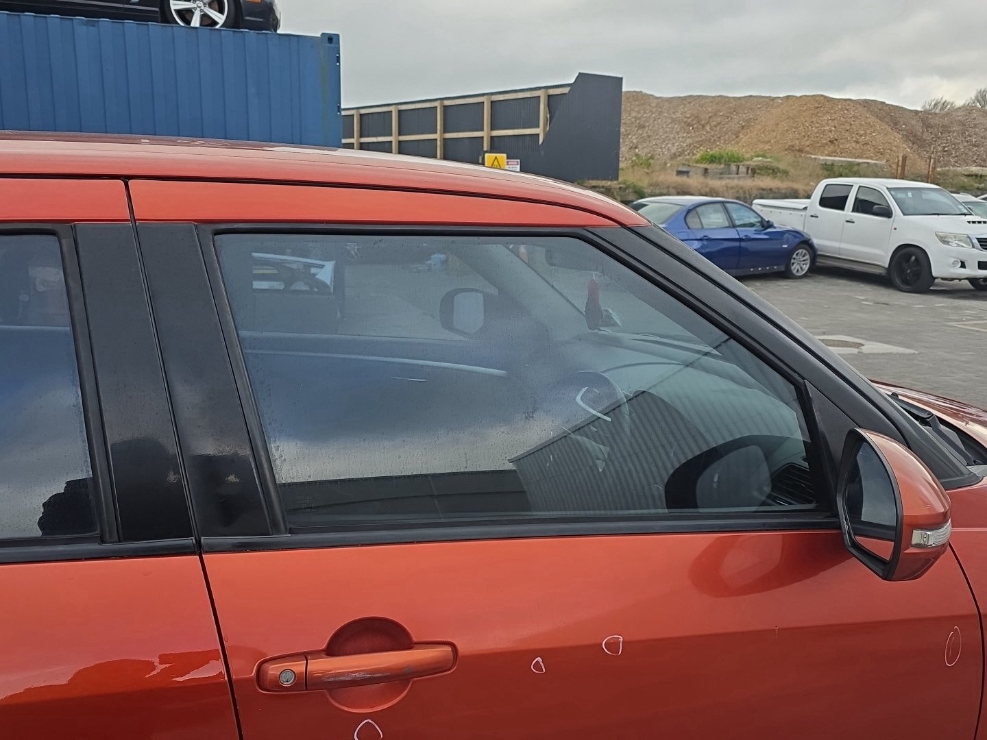 2010-2016 Suzuki Swift FZ FZ82S - Right Front Door Window PN: M2E2