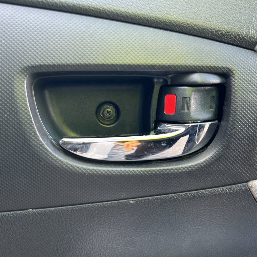 2009-2017 Toyota Wish ZGE20- Right Rear Door Interior Handle PN: