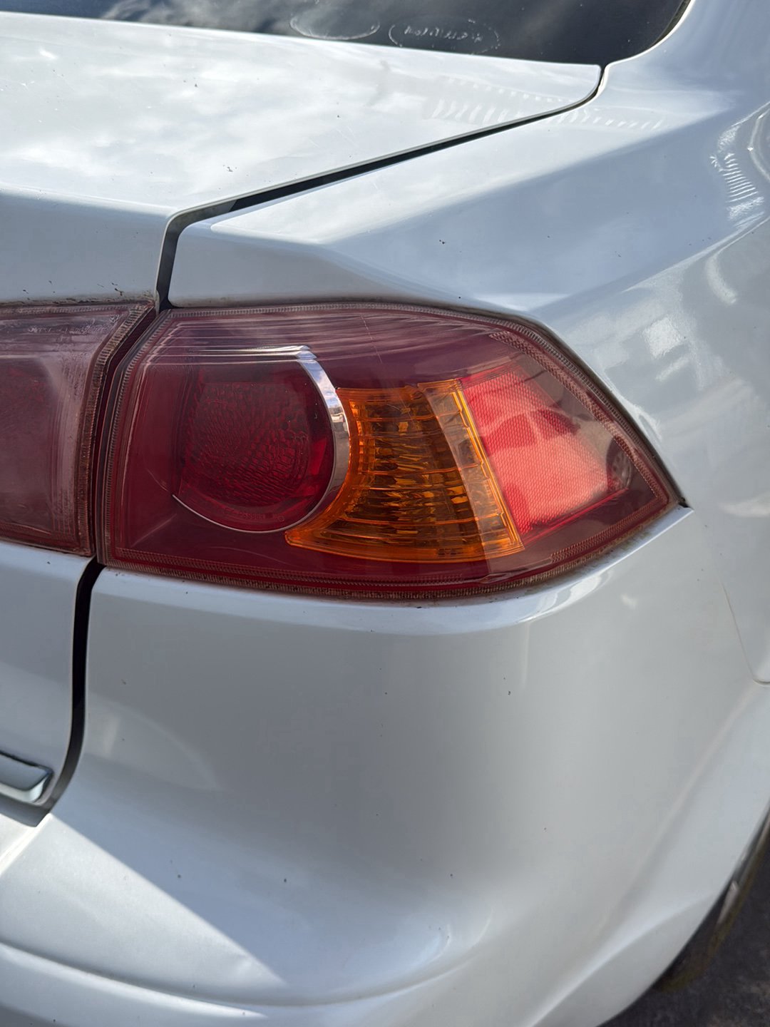 2004-2012 Mitsubishi Galant DJ CY4A - Right Taillight PN:
