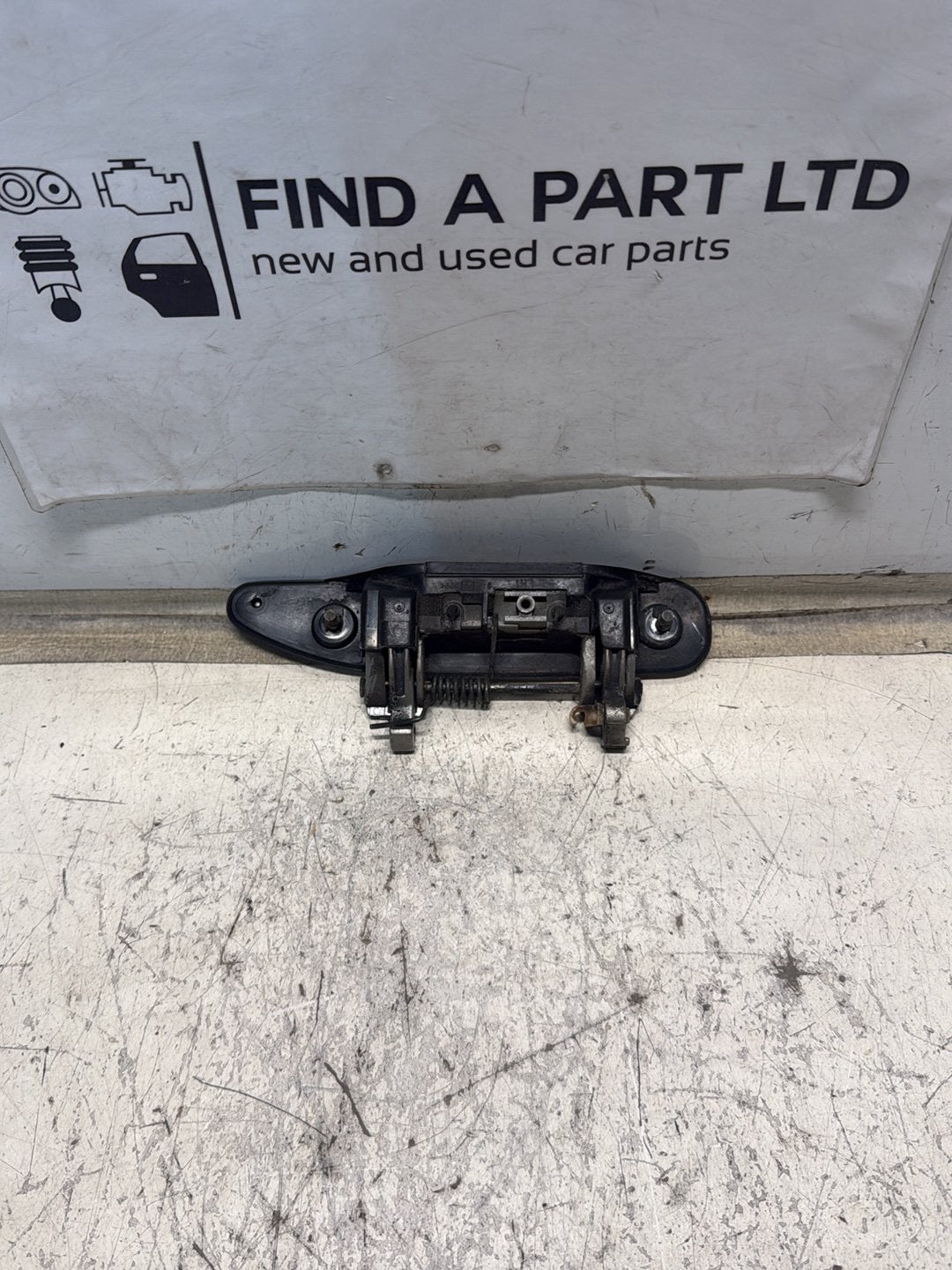1995-2002 Nissan Primera P11 - Left Front Door Exterior Handle PN:
