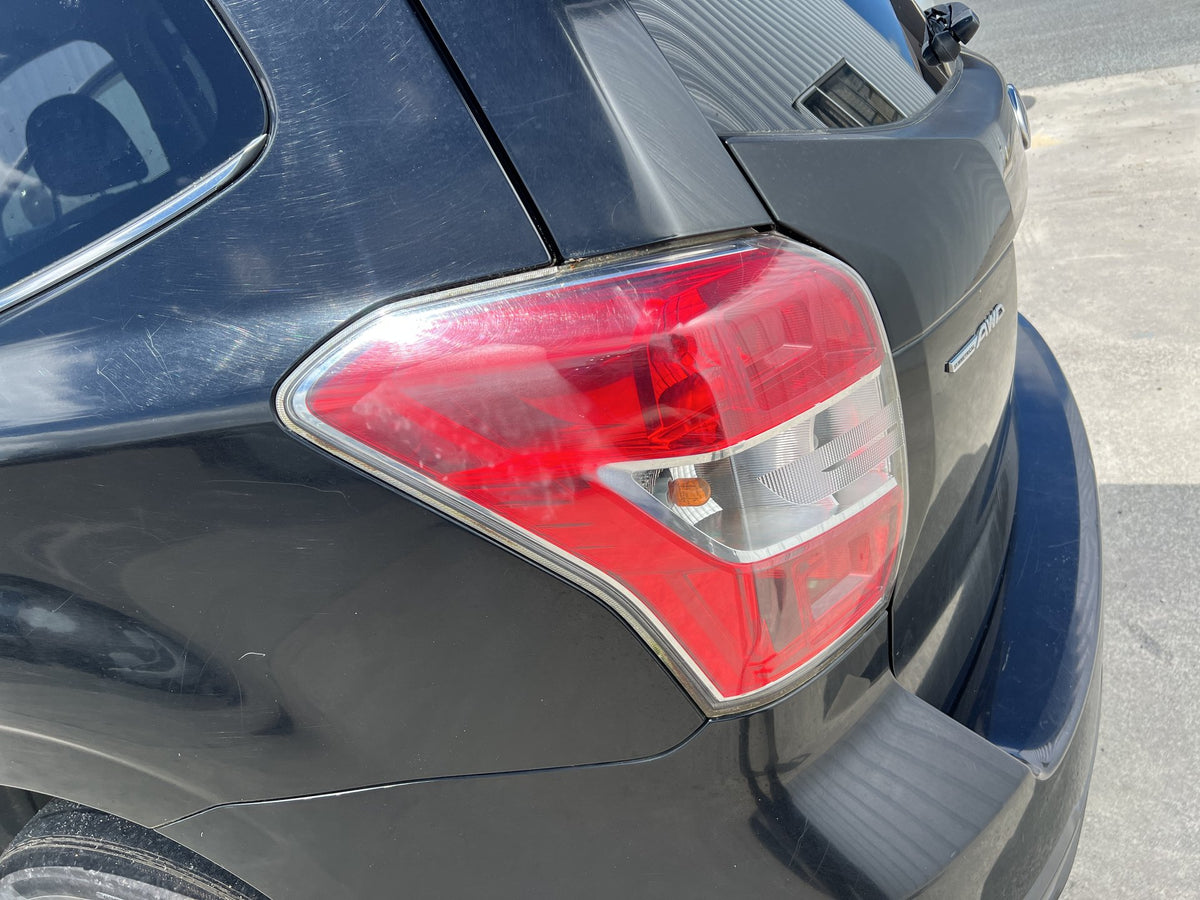 2013 Subaru Forester SJ5 - Left Taillight PN: D11