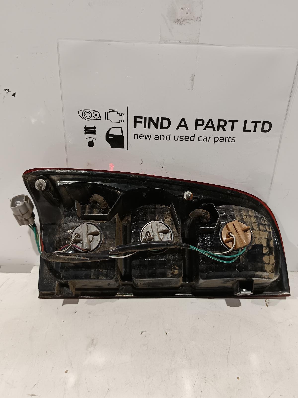 Feb 2005 to Jun 2011 - Toyota Hilux Utility - RIGHT TAILLIGHT