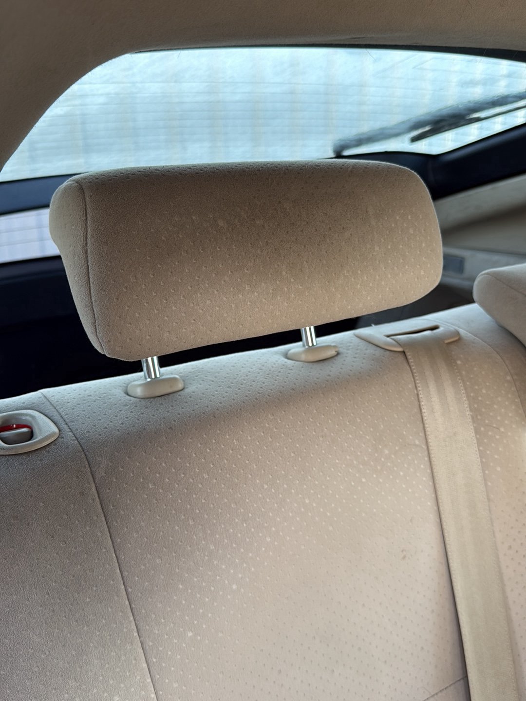 2004-2009 Toyota Prius- Right Rear Headrest PN:
