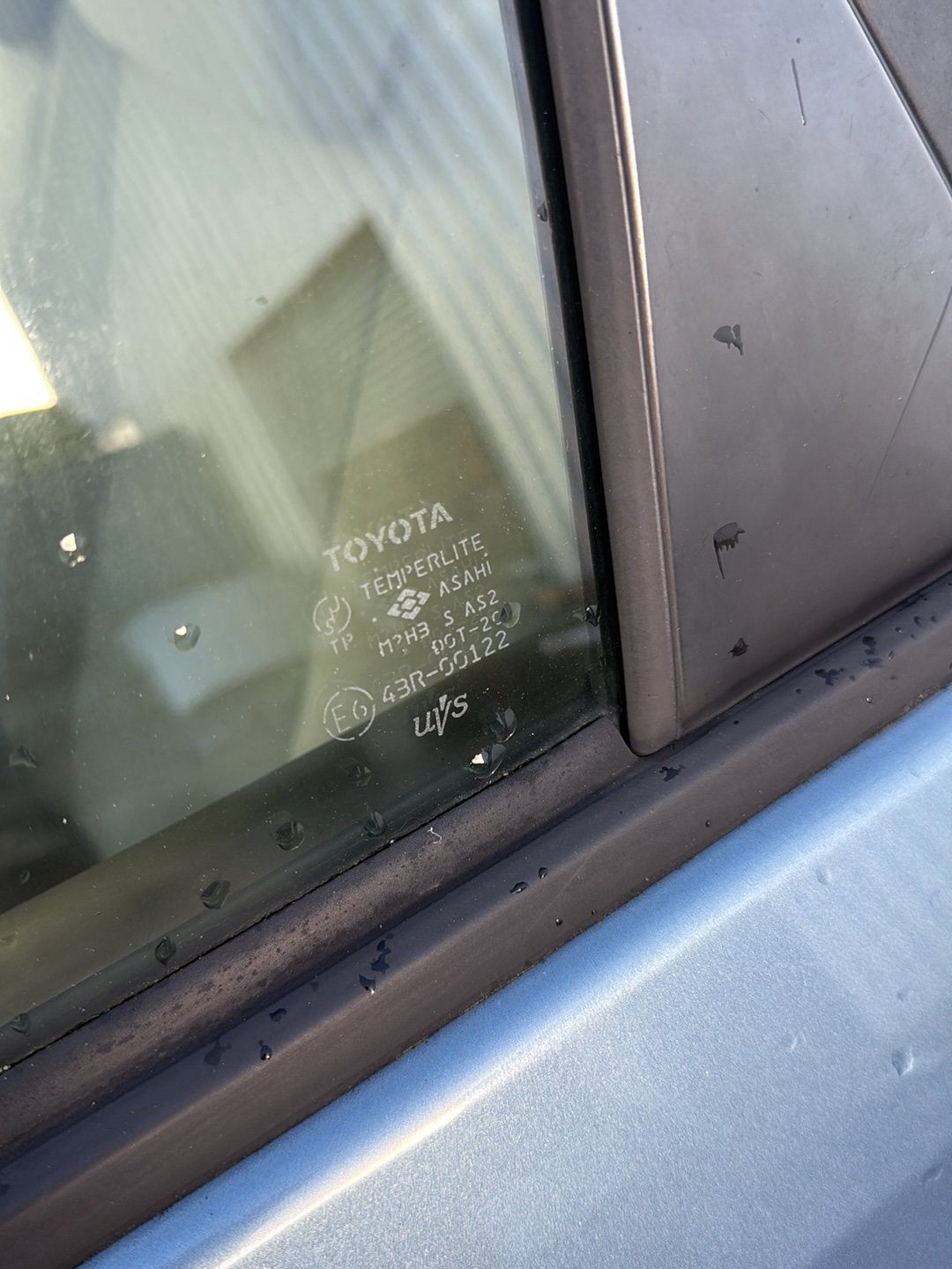 2004-2009 Toyota Prius- Left Rear Door Window PN: