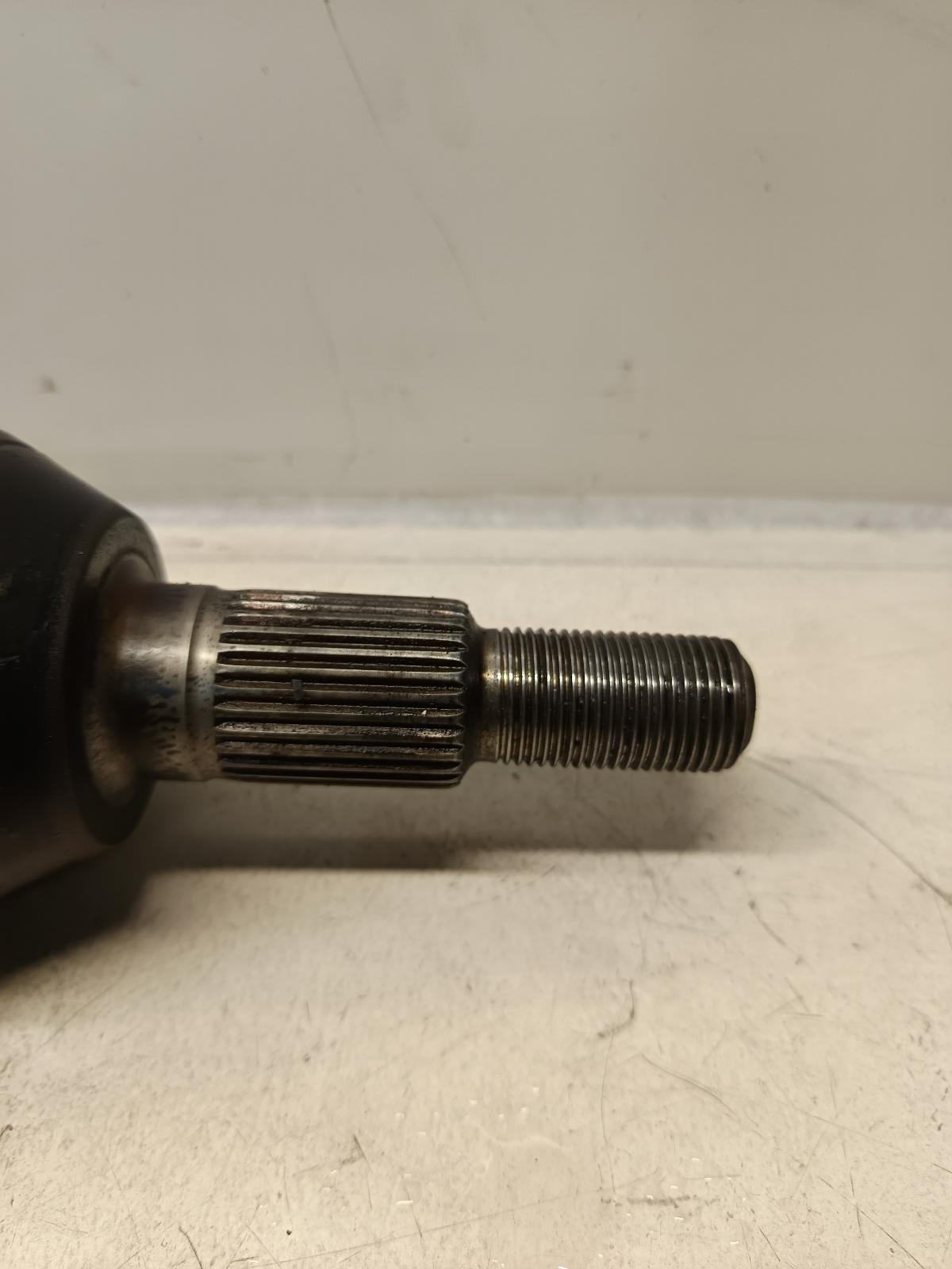 Jan 2011 to Jun 2018 - Holden Captiva CG Diesel Automatic - Left Driveshaft - Front