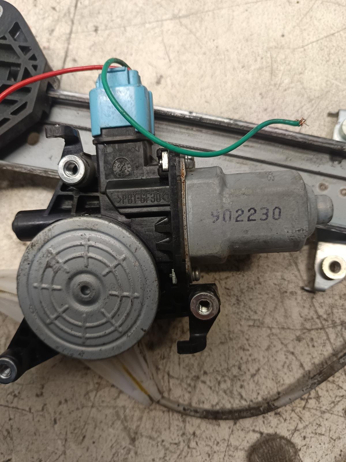 2009 Subaru Outback- Right Rear Window Regulator/Motor PN:
