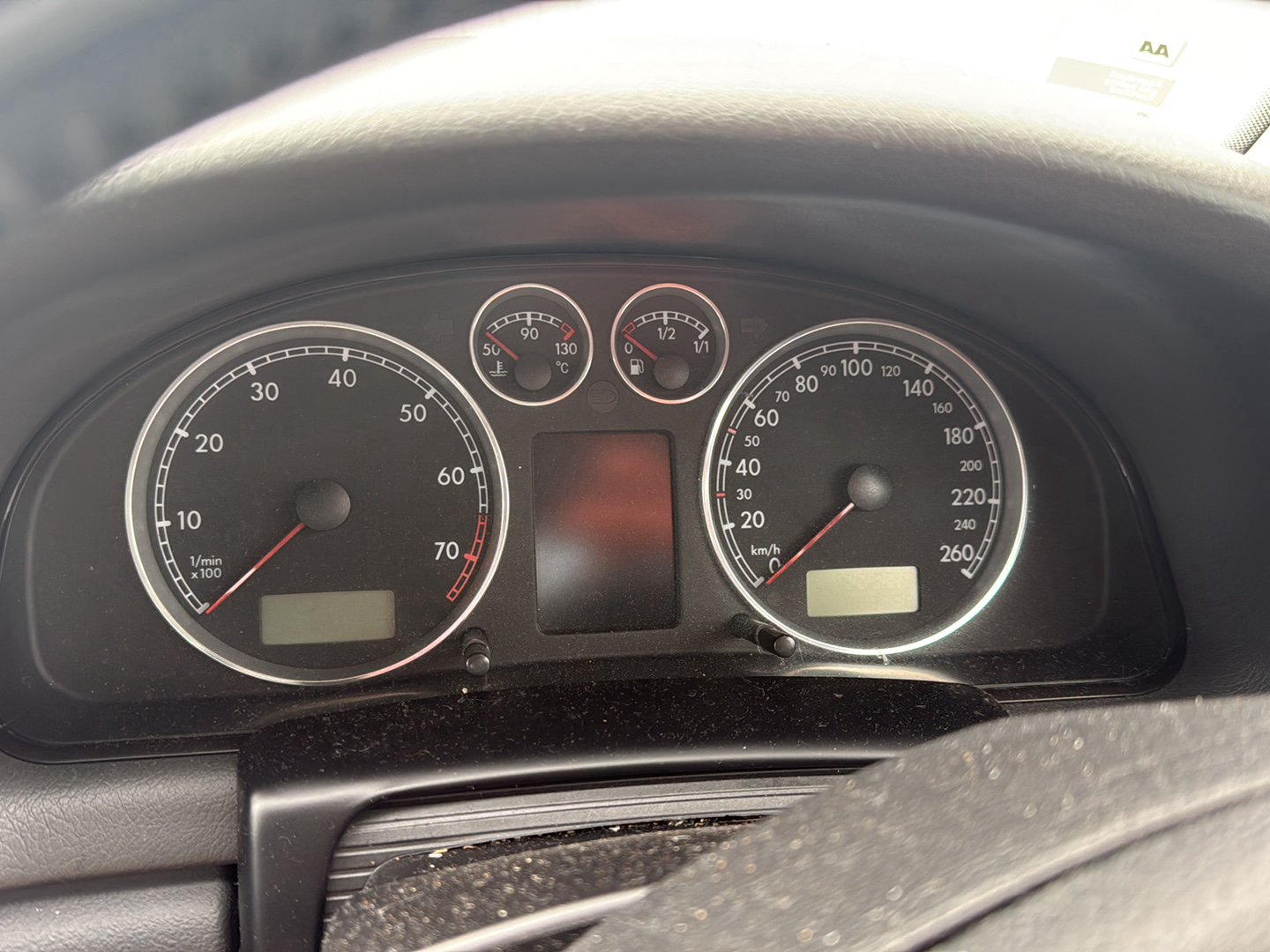 1998-2005 Volkswagen Passat- Instrument Cluster PN: