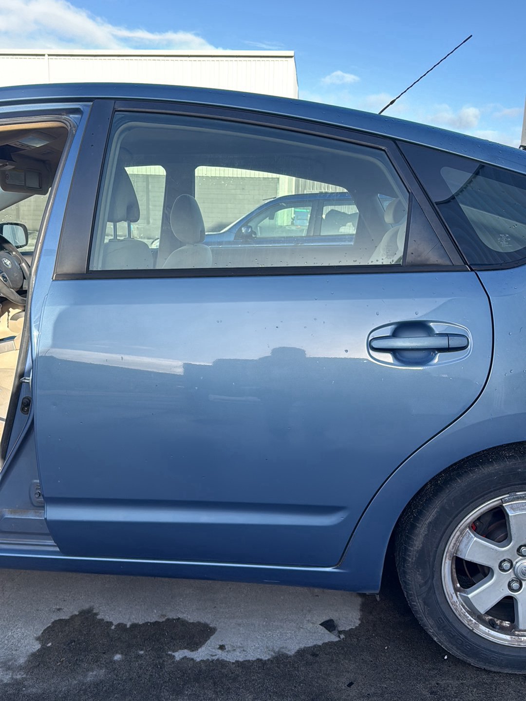 2004-2009 Toyota Prius- Left Rear Door Shell PN: