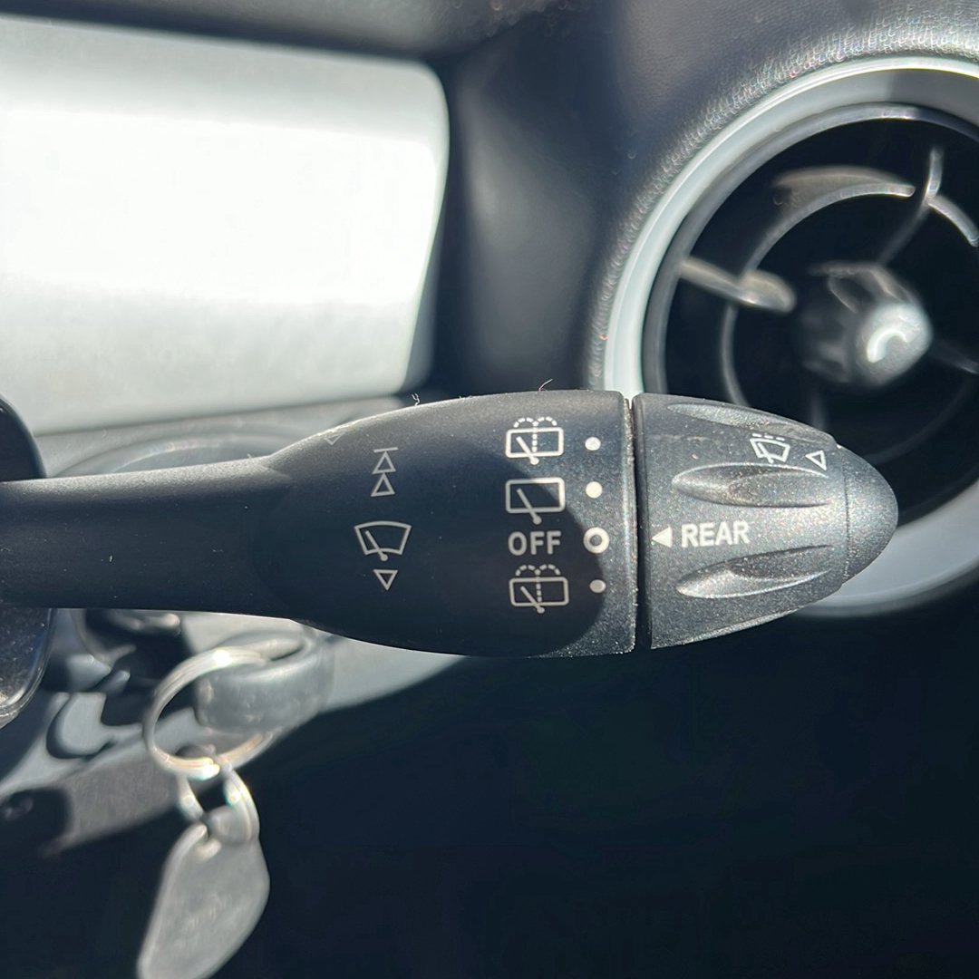 2008-2014 MINI Cooper R55 WMWML320X0TM93432 - Wiper Switch PN: