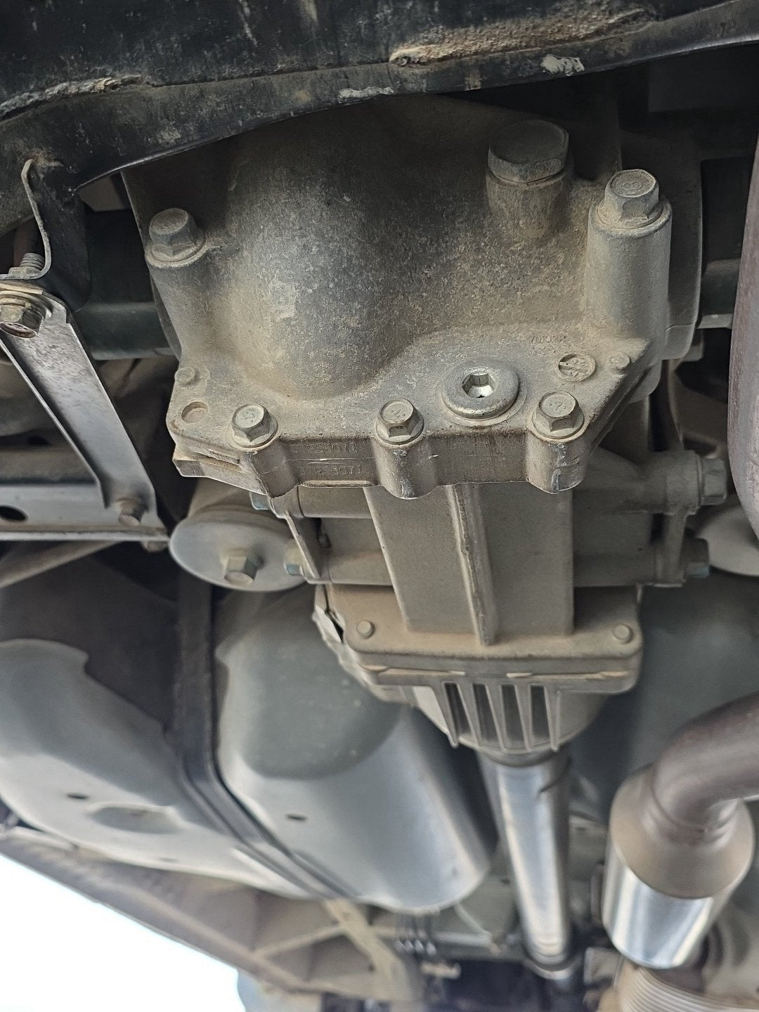 2007 Mitsubishi Delica CV5W - Rear Differential Assembly PN: