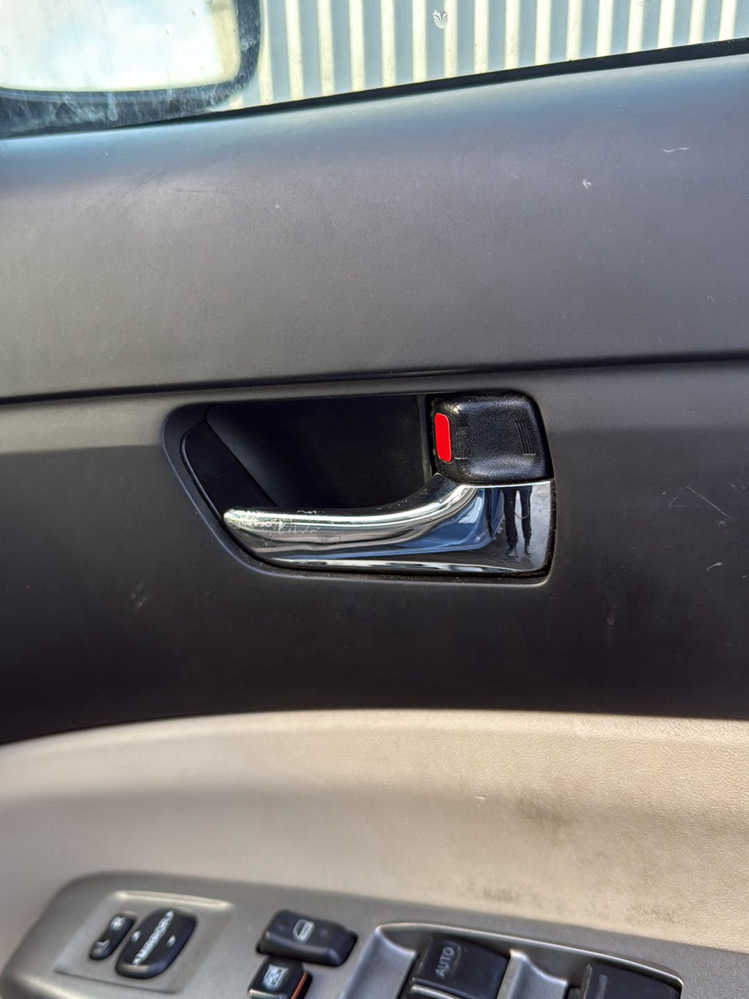 2004-2009 Toyota Prius- Right Front Door Interior Handle PN: