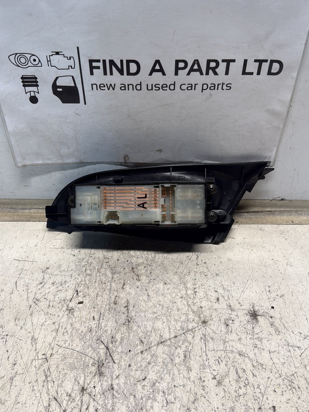 2000-2005 Nissan Bluebird Sylphy- Master Power Window Switch PN: