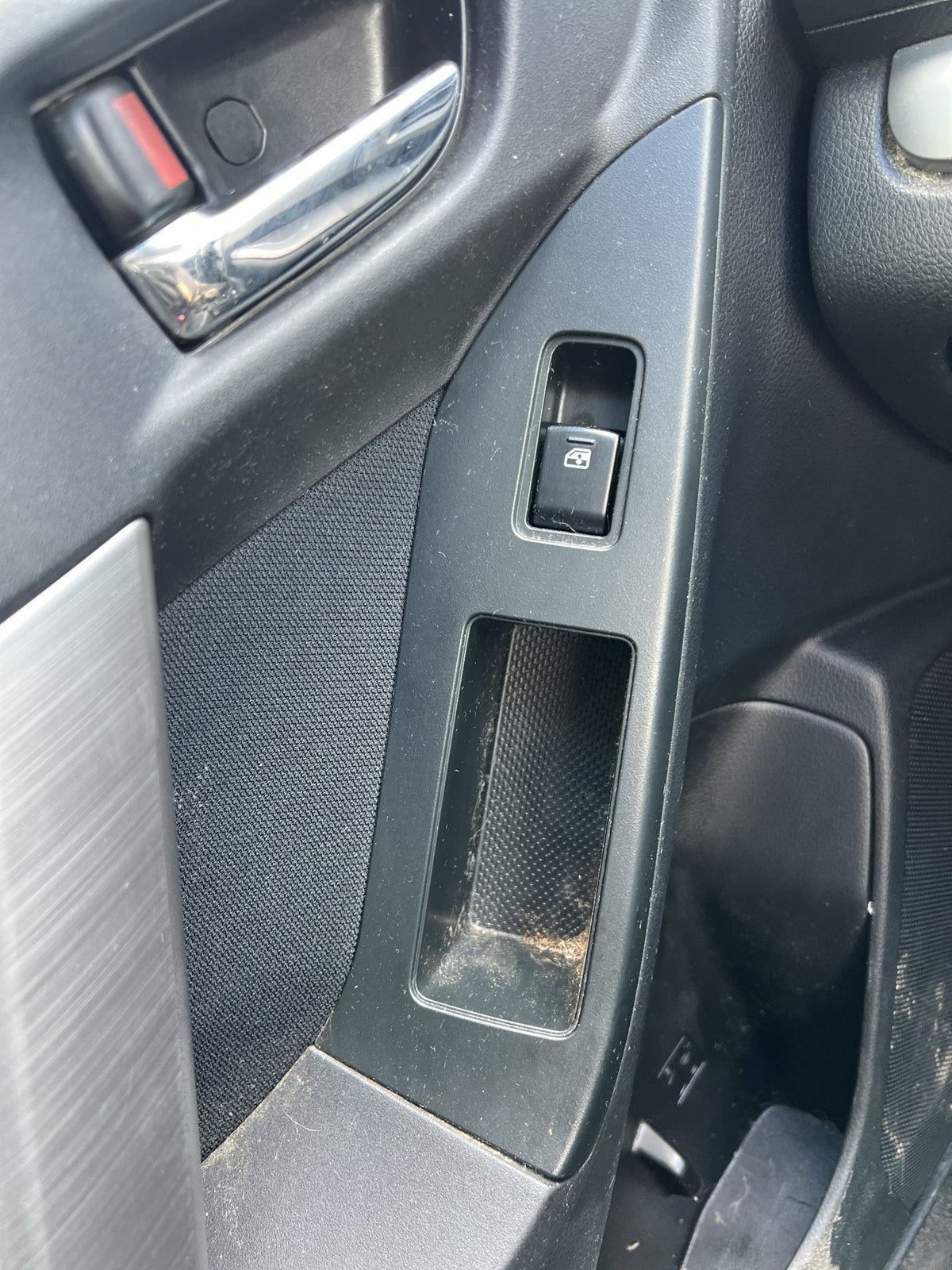 2013 Subaru Forester SJ5 - Left Window Switch PN: