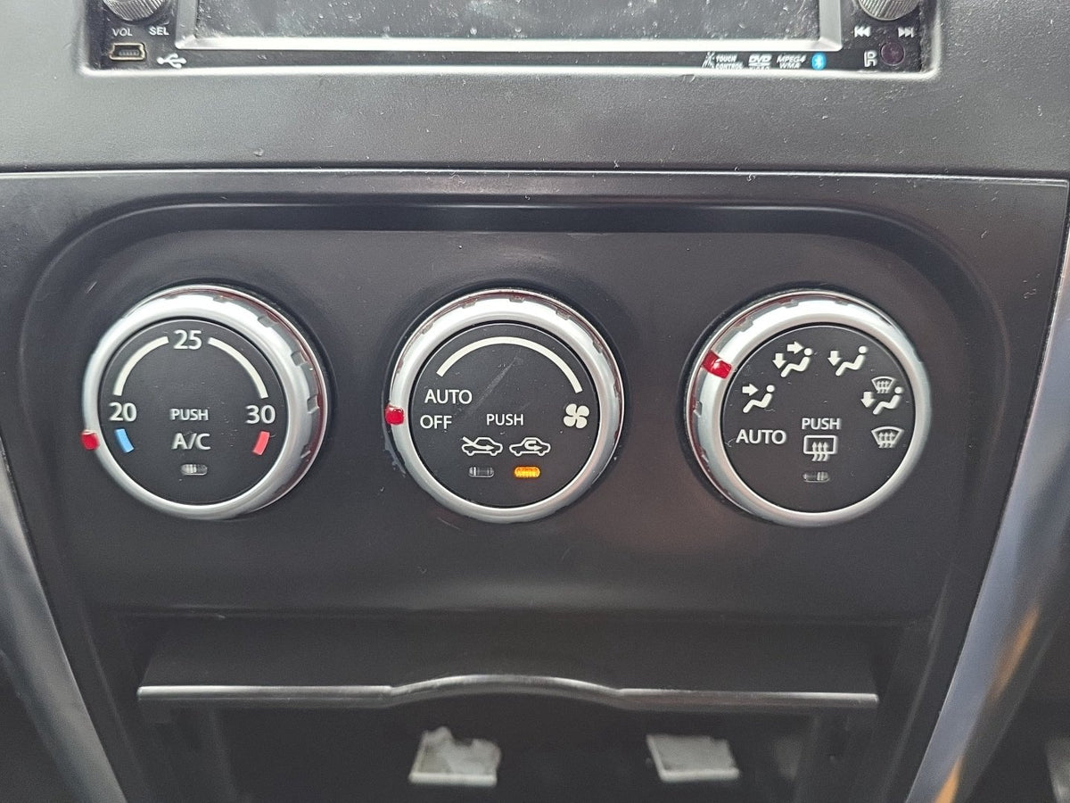 2006-2012 Suzuki SX4 YA11S - Heater/AC Controls PN: