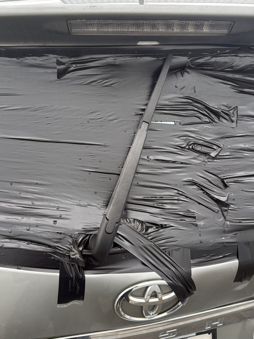 2009-2017 Toyota Wish ZGE20 - Rear Wiper Arm PN: