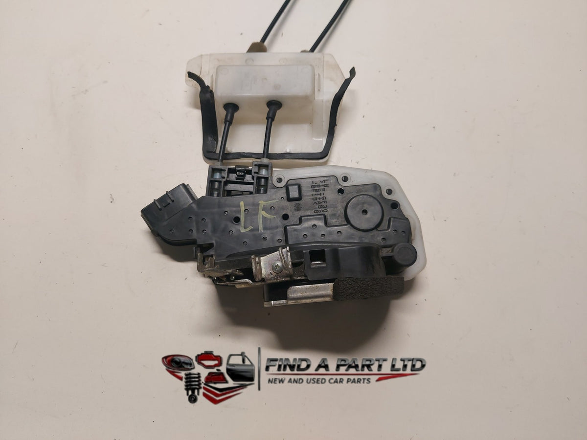 2009 Nissan Skyline Crossover J50 - Left Front Lock Mechanism PN: 9914