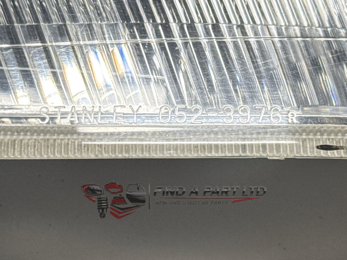 1997 Honda Accord CD - Right Corner Light PN: 052-3976