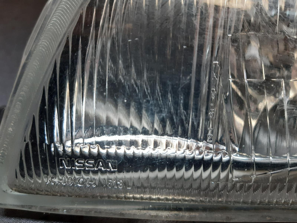 Oct 1995 to Mar 1998 - Nissan Pulsar N15 - Left Headlight - Ichikoh Lens# 1513