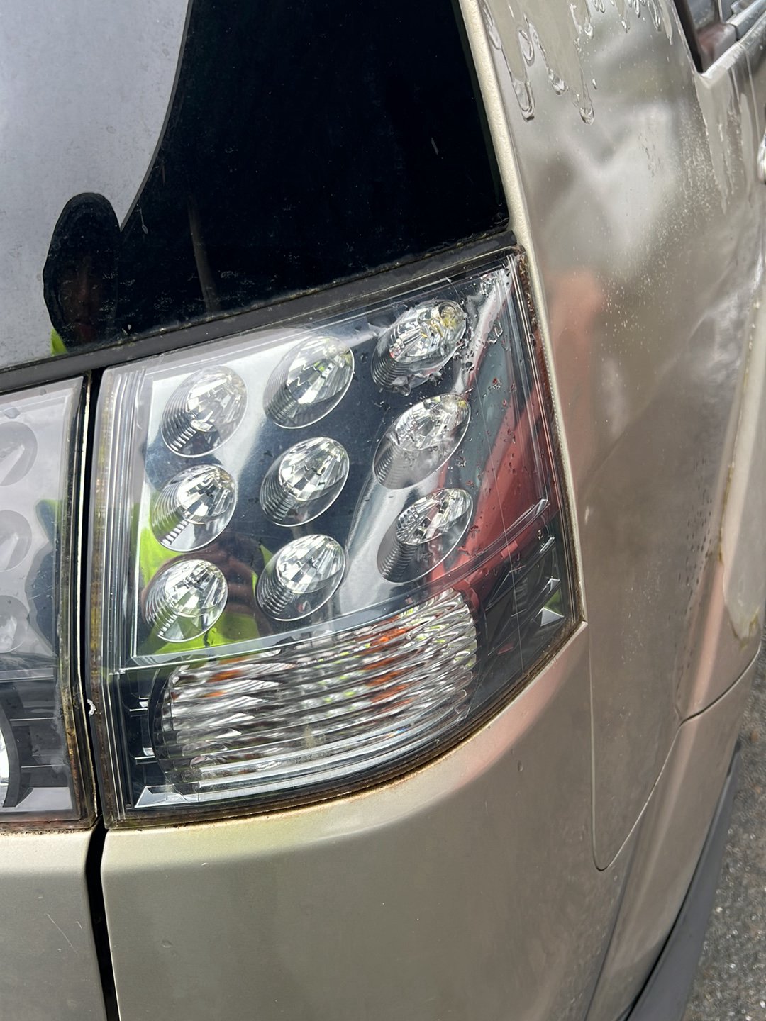 2007 Mitsubishi Outlander JMFXLCW6W7Z000139- Right Taillight PN: 220-87813