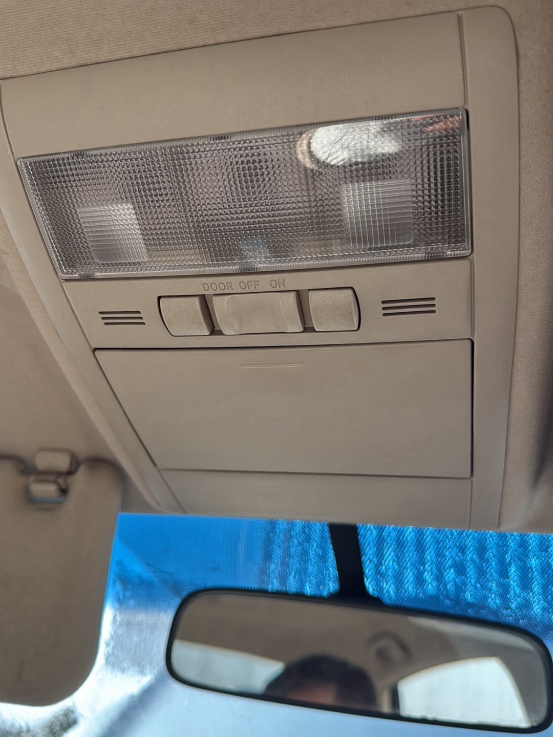 2004-2009 Toyota Prius- Interior Light PN: