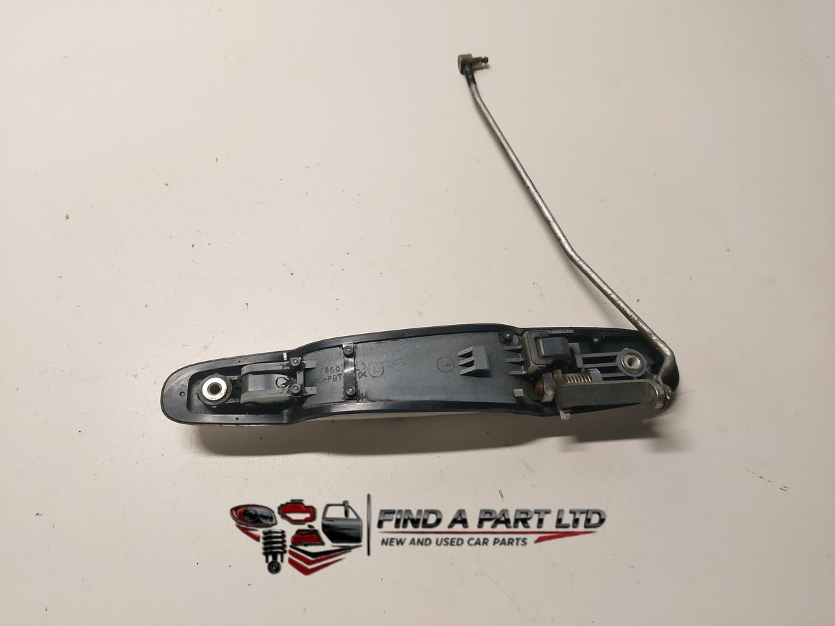2005 Toyota Estima R30 - Right Rear Exterior Door Handle PN: