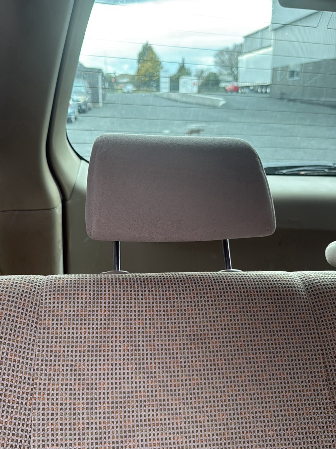 2003-2011 Toyota Raum Z20 NCZ20 - Right Rear Headrest PN: