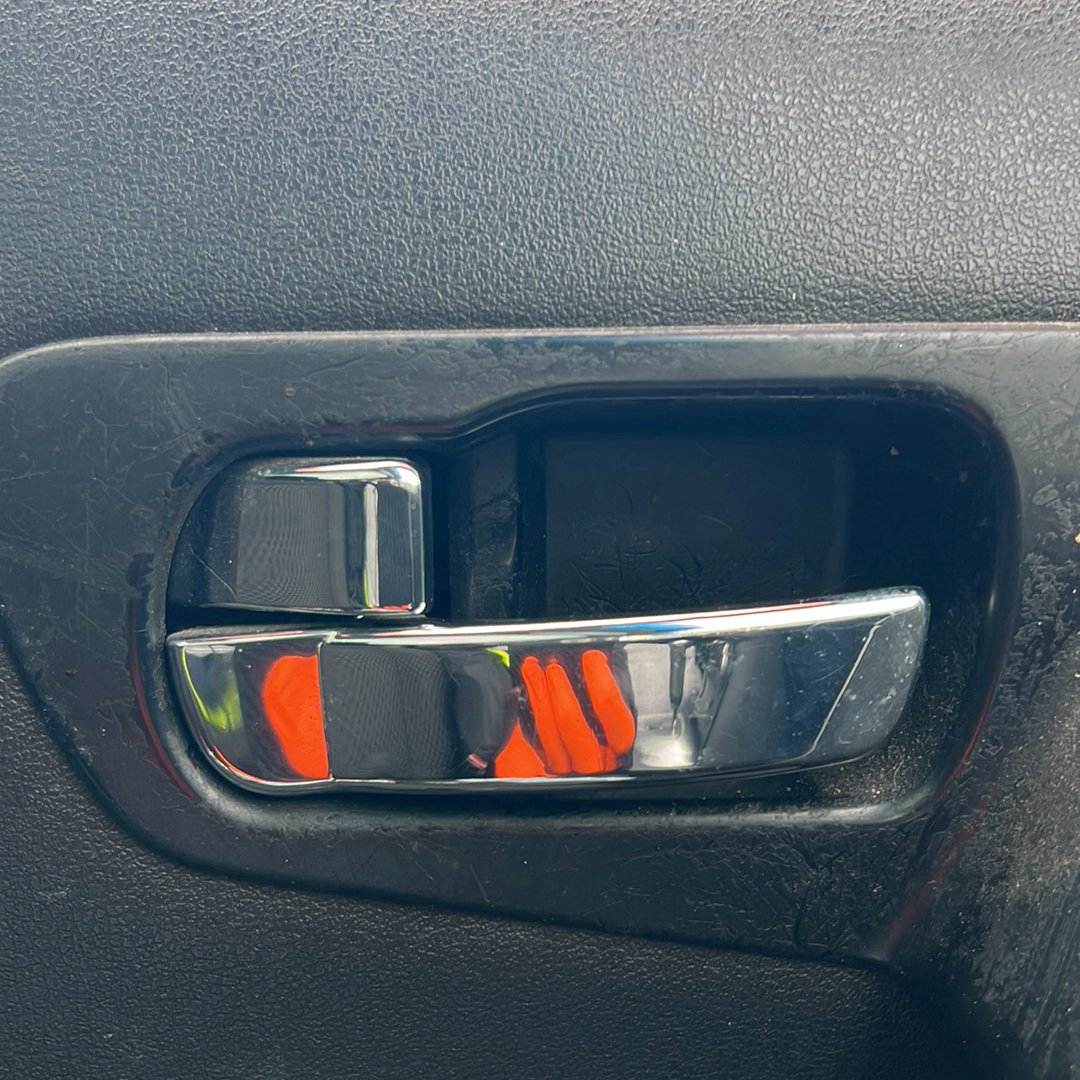 2006-2010 Nissan Dualis J10 J10 - Left Front Door Interior Handle PN: