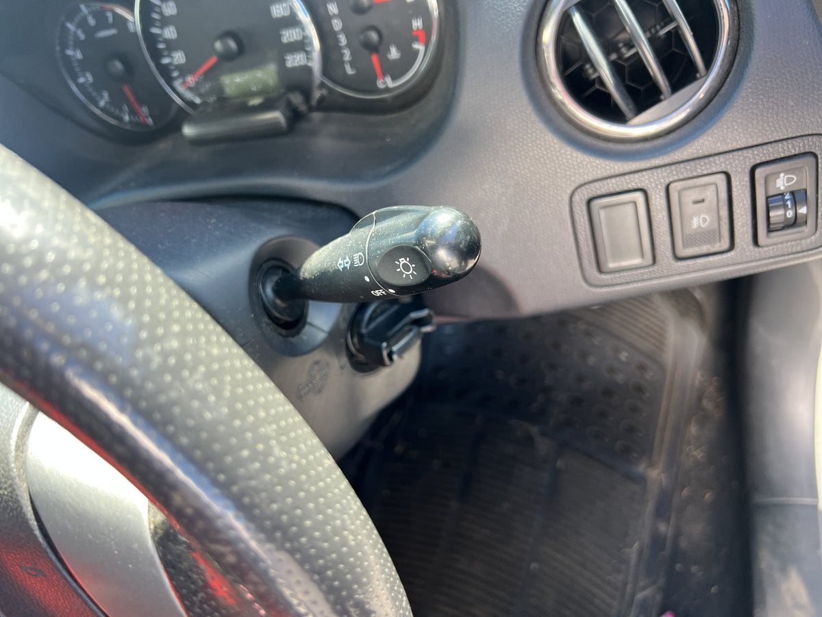 2006 Suzuki Swift ZC31S - Headlight Switch PN: