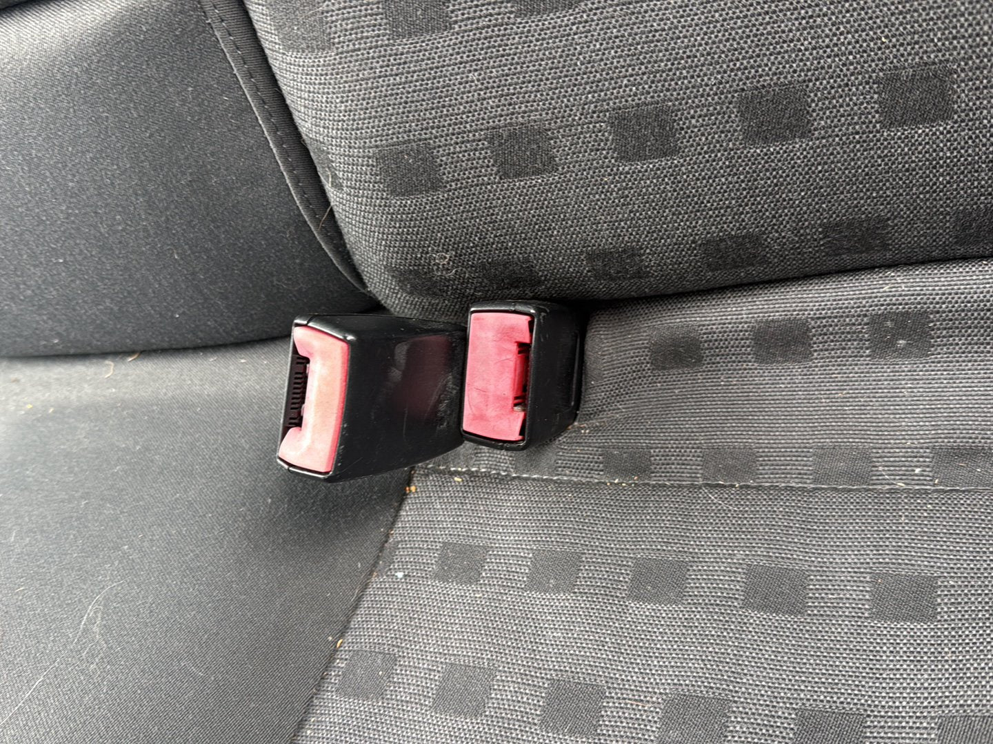 1998-2005 Volkswagen Passat- Left Rear Seat Belt Stalk PN:
