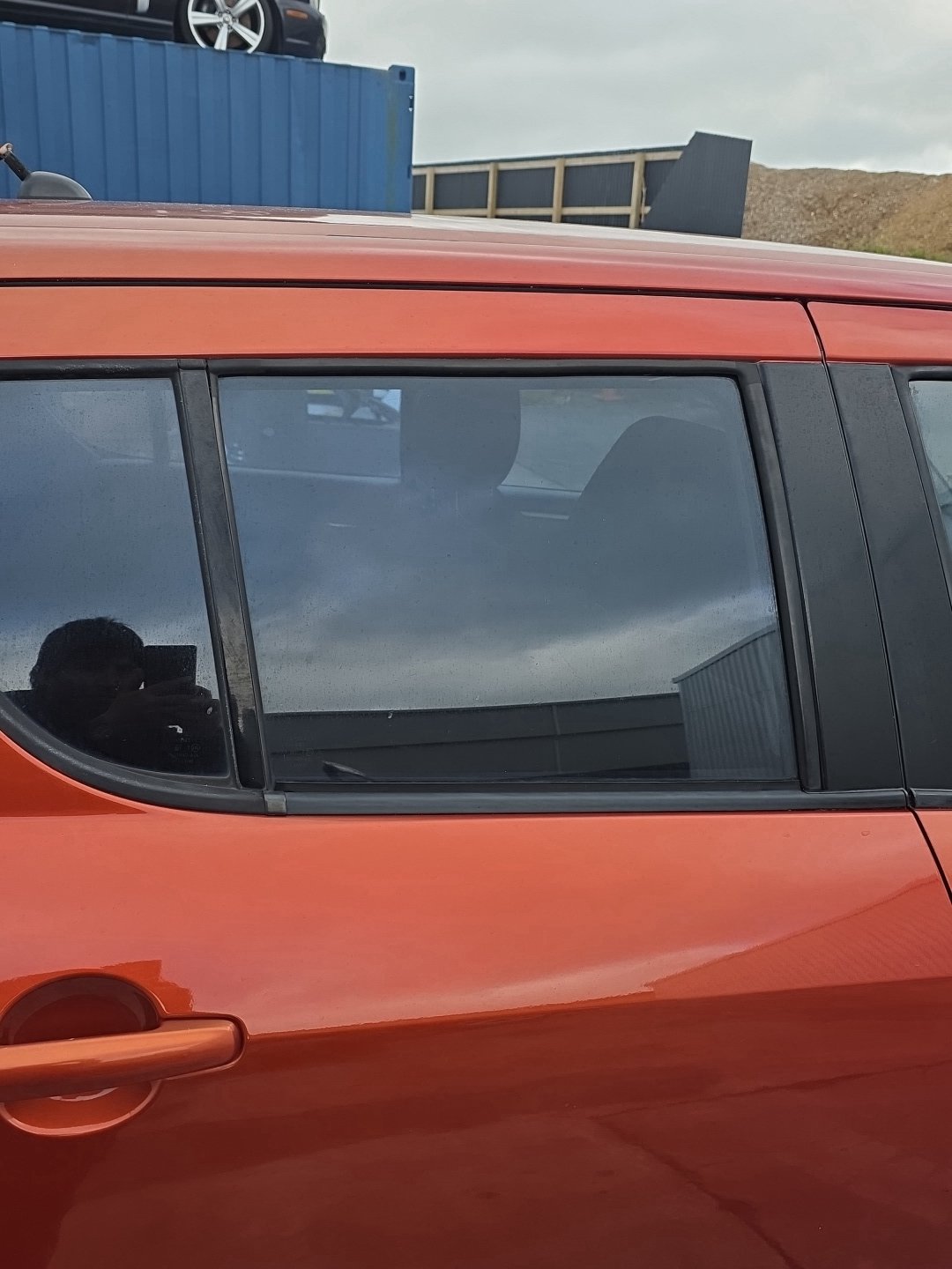 2010-2016 Suzuki Swift FZ FZ82S - Right Rear Door Window PN: M2A2