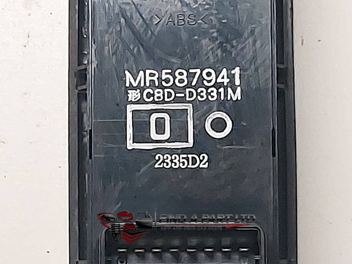 2002 Mitsubishi Pajero - Master Power Window Switch PN: MR587941