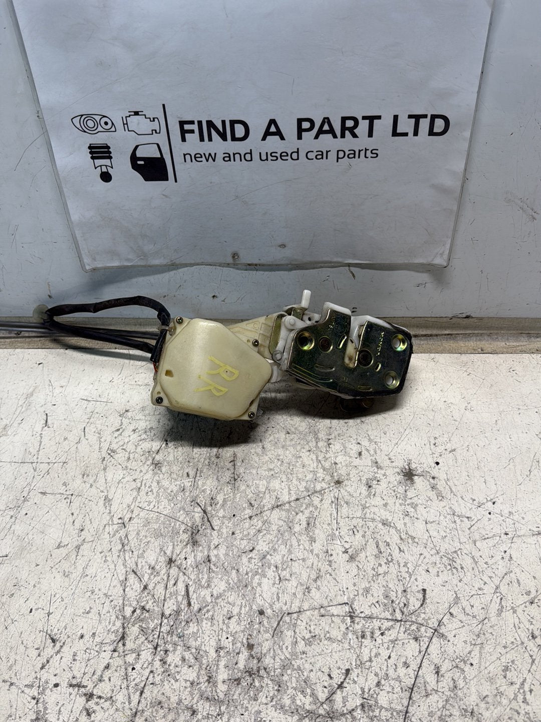 1995-1998 Honda Odyssey- Right Rear Lock Mechanism PN: