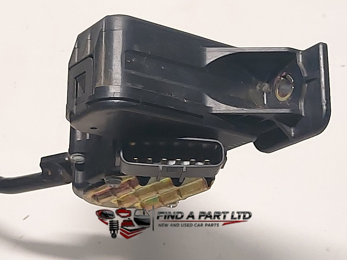 2006 Mitsubishi Colt Z2*W - Accelerator Pedal PN: APM30-008, 5Z23-0323
