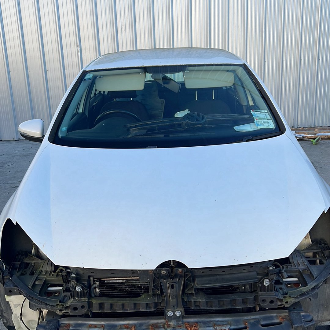Oct 2008 to Jan 2016- Volkswagen Golf Gen 6- Bonnet