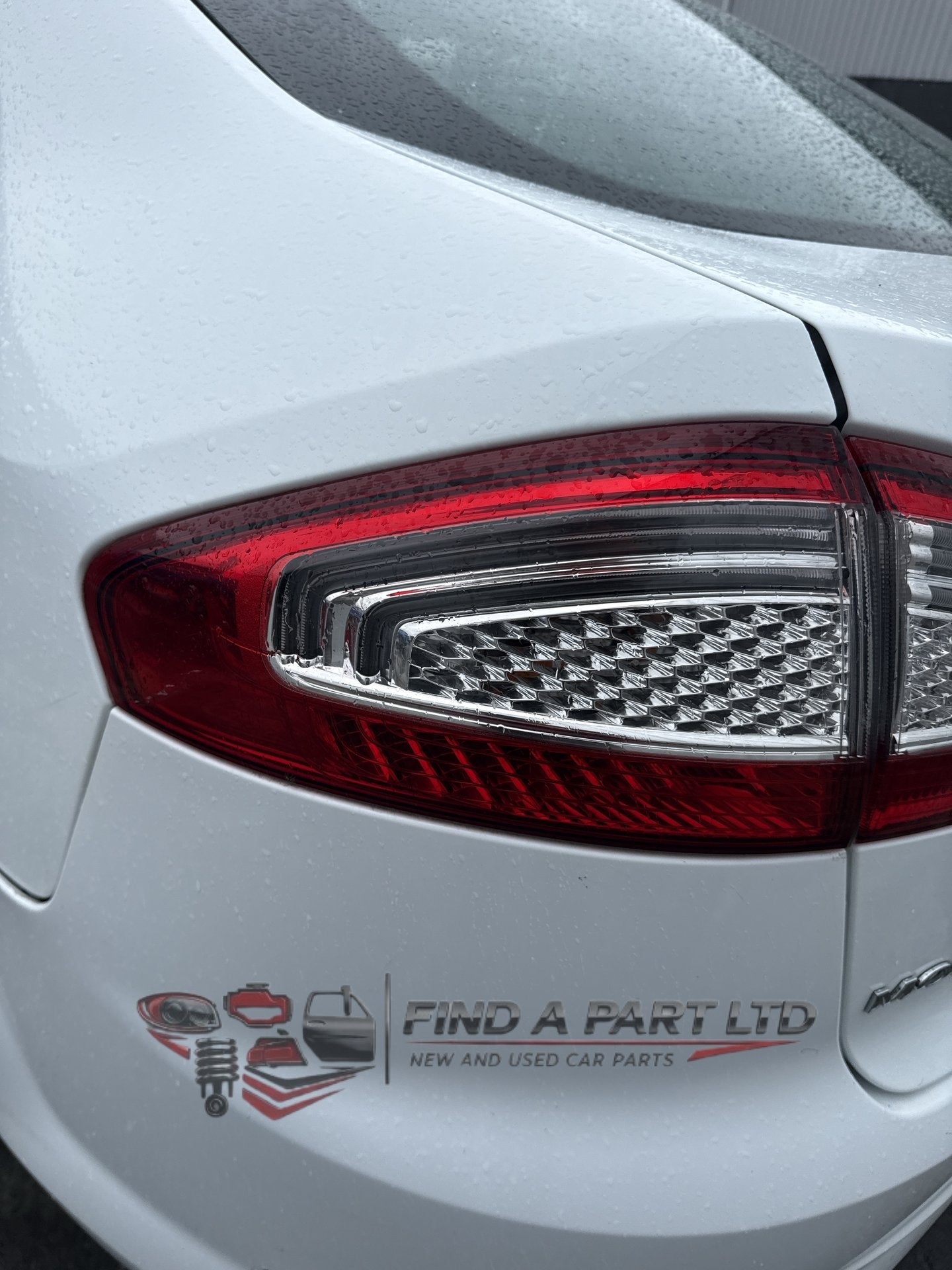 2007-2014 Ford Mondeo MK4 - Left Taillight PN:
