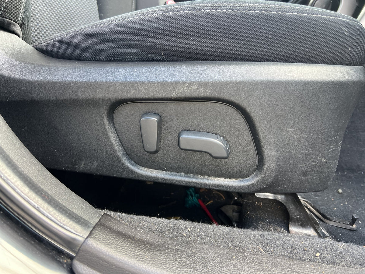 2013 Subaru Forester SJ5 - Right Front Seat Switch PN: