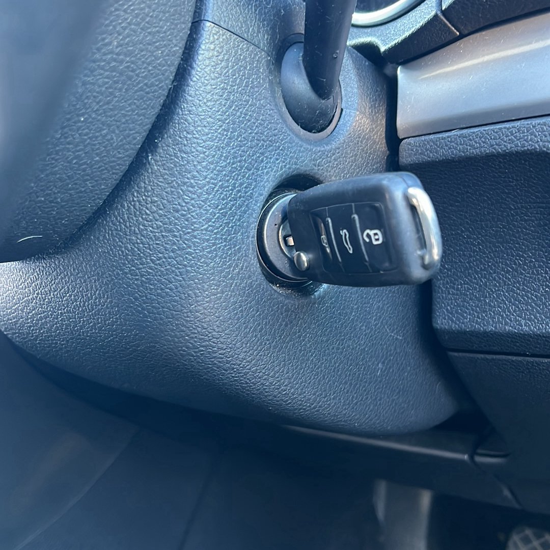 Oct 2008 to Mar 2013- Volkswagen Golf Gen 6- Ignition With Key