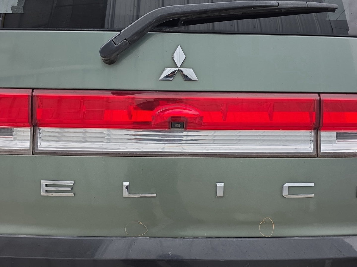 2007 Mitsubishi Delica CV5W - Tailgate Garnish PN: