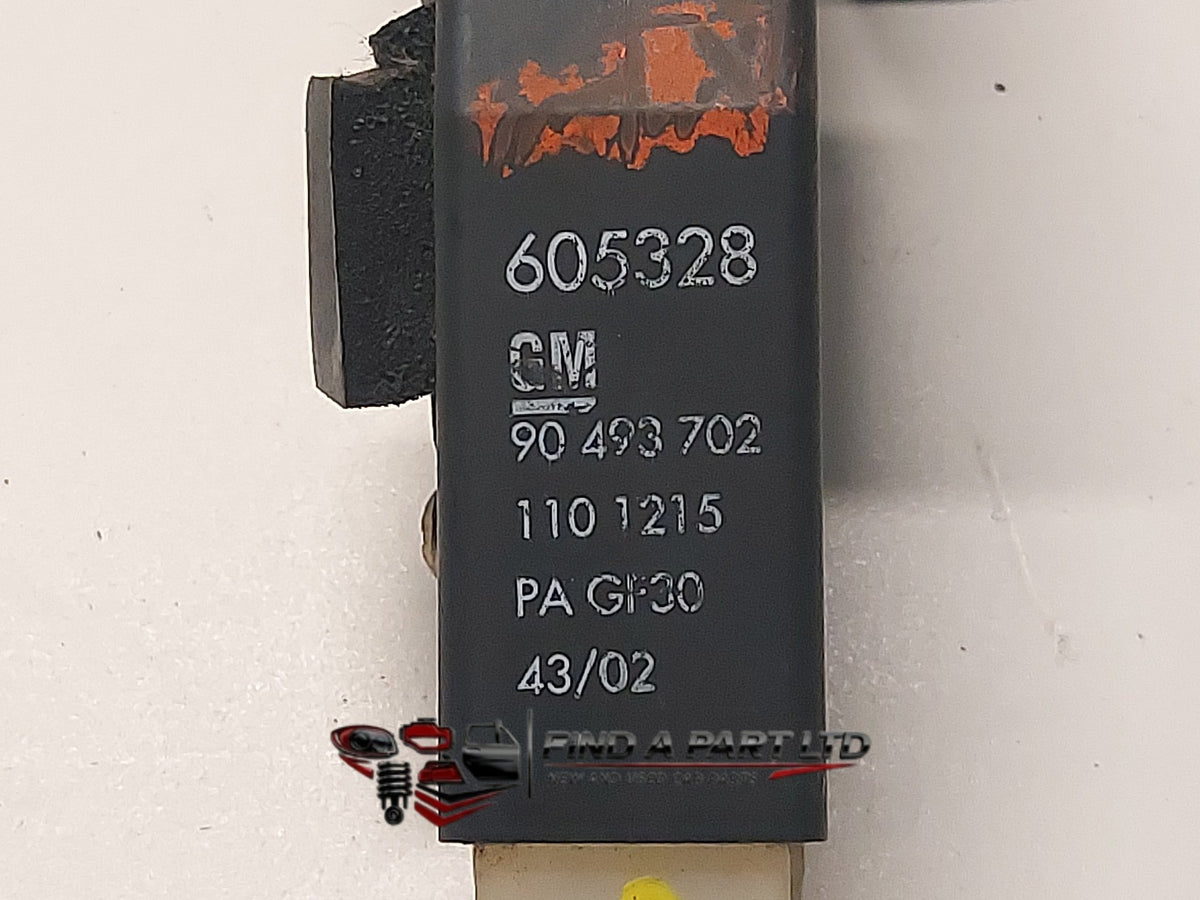 2003 Holden Commodore VY - Left Front Lock Mechanism PN: GM 90 493 702