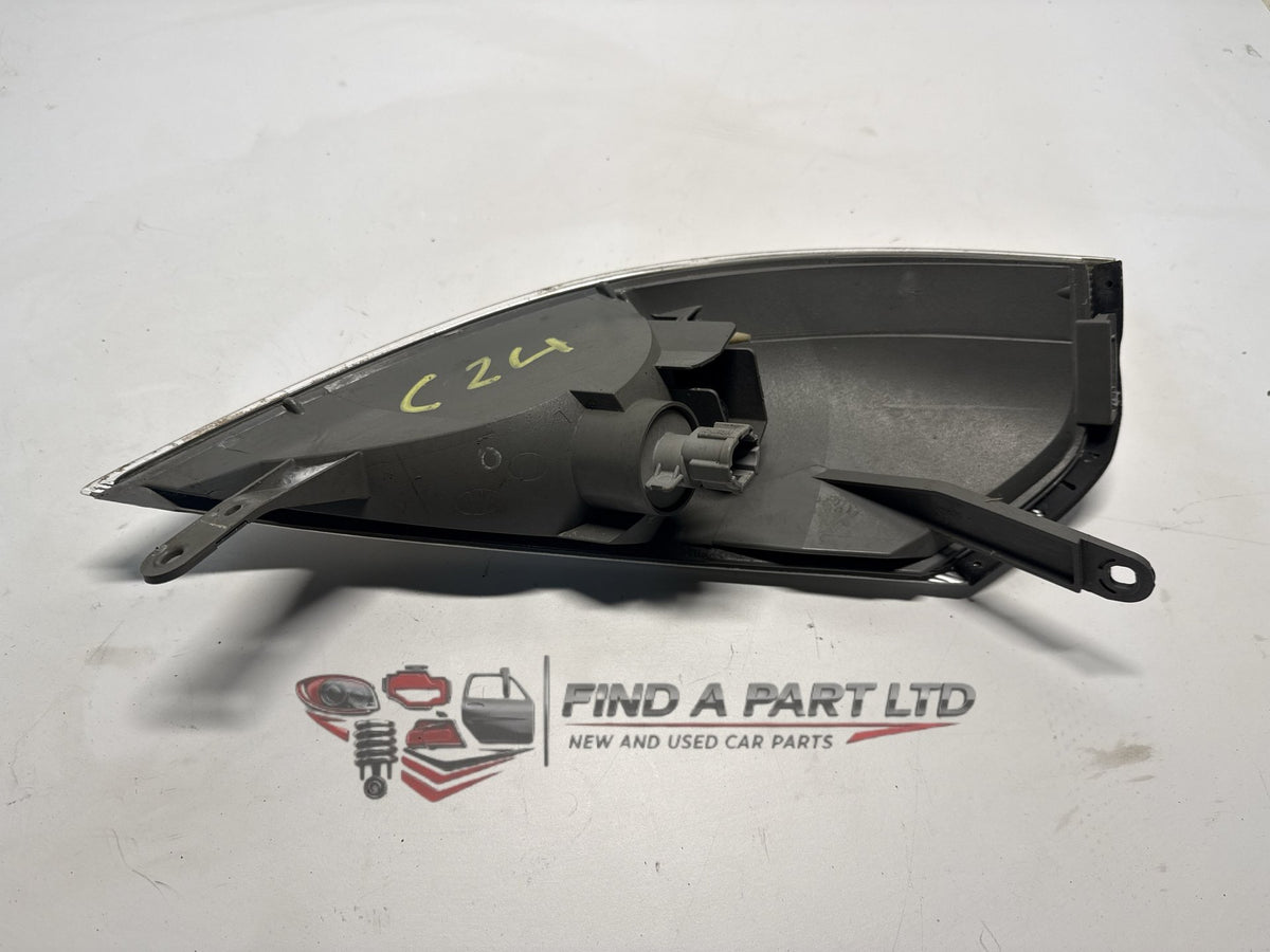 1999-2005 Nissan Serena C24 - Left Indicator PN: 3437