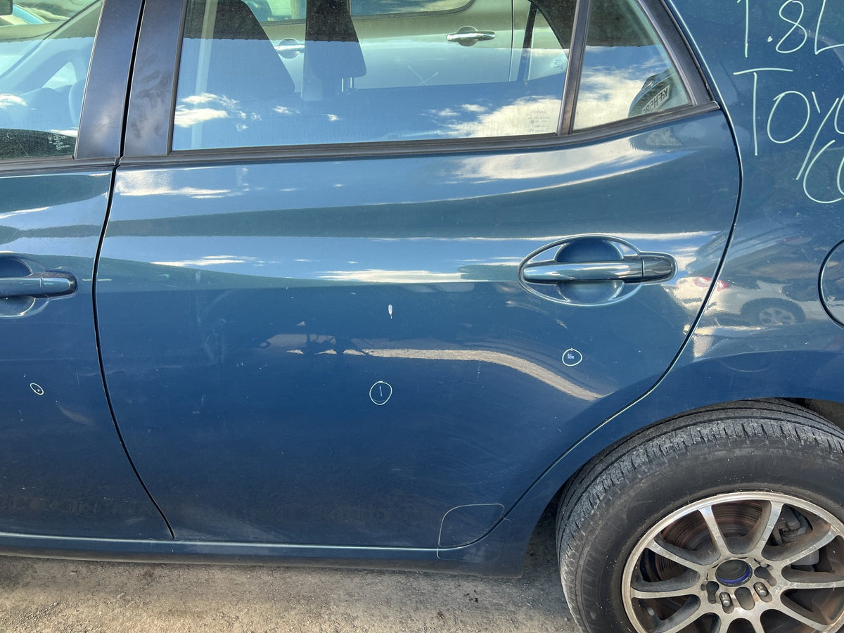 2009 Toyota Corolla JTNKU56E00109575 - Left Rear Door Shell PN: