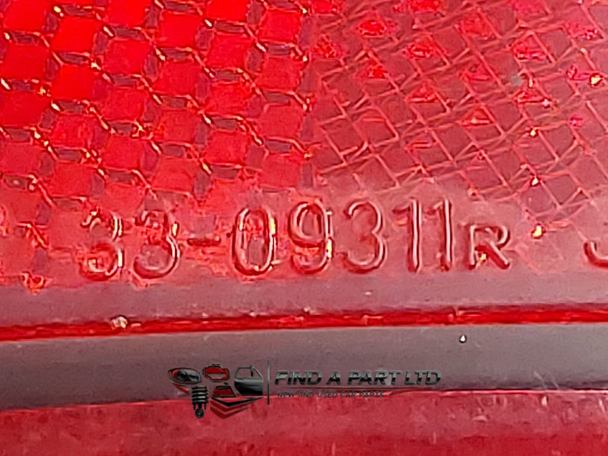1996 Toyota Corolla E100 - Right Headlight PN: 33-09311